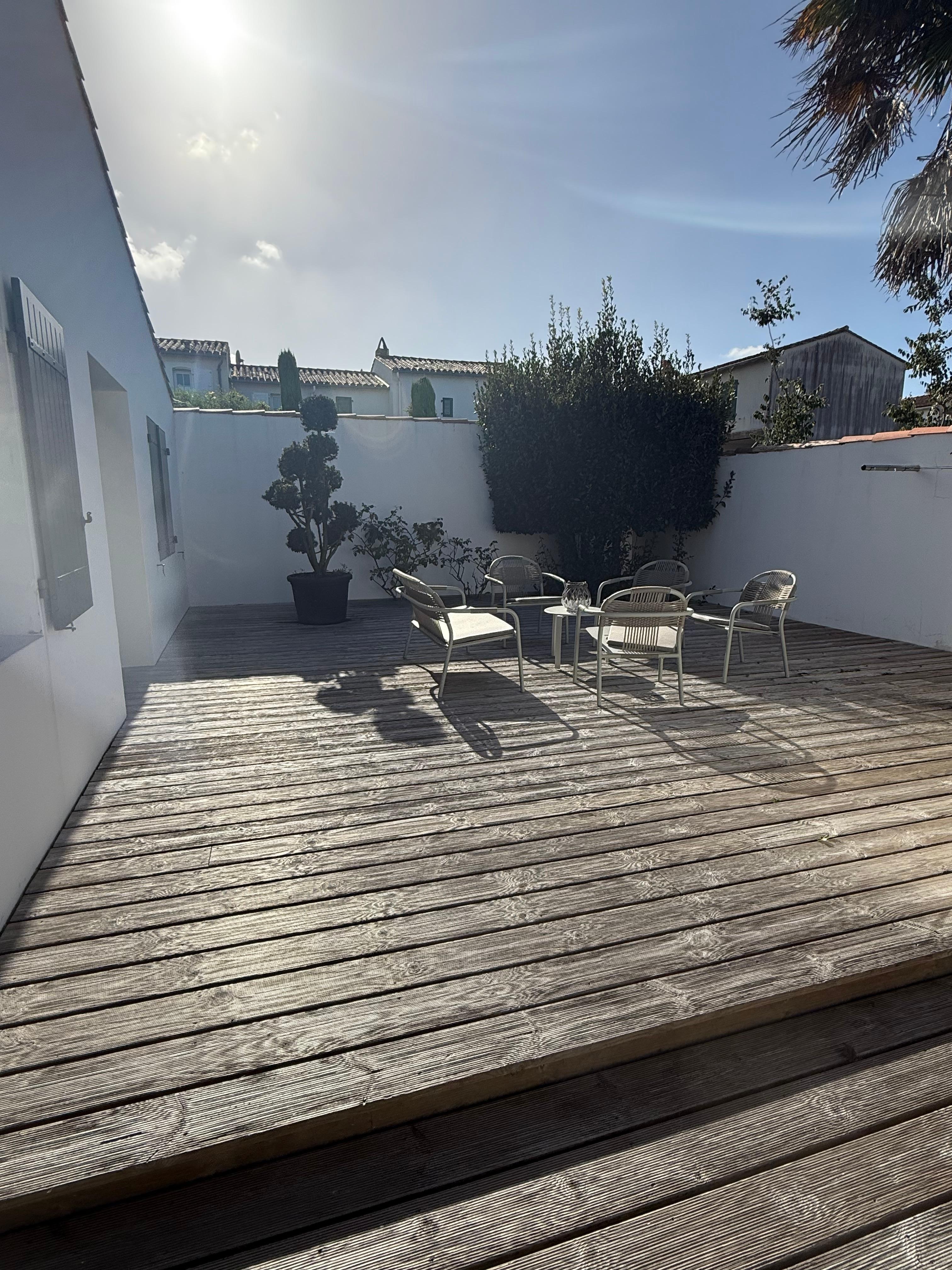 Terrasse à l’arrière