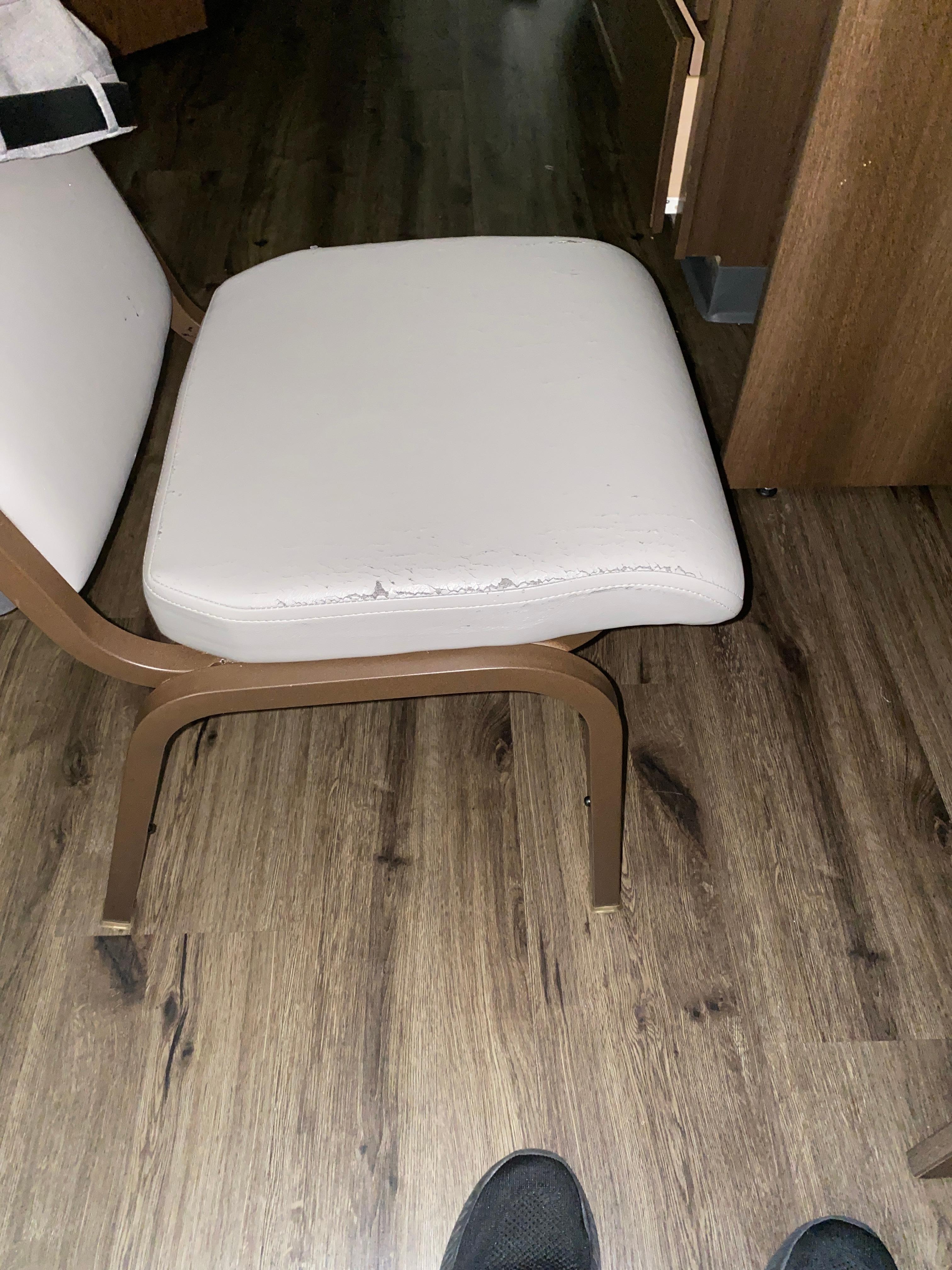Desk chair