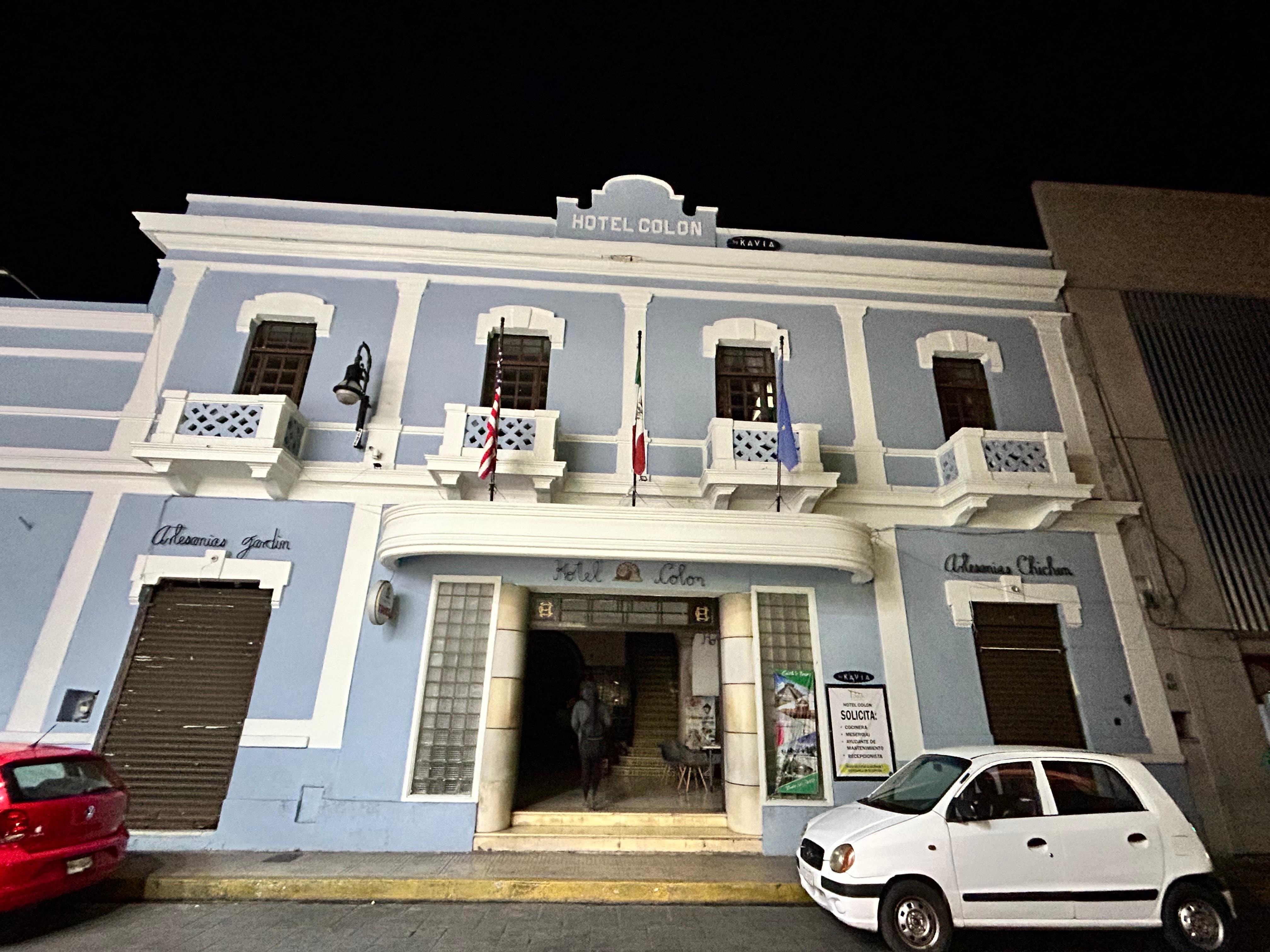 Lo tienen abierto , pero sin luz! 