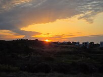 숙소 에서 일출 볼 수 있어요