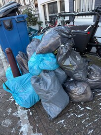 Hermosa ciudad. Lástima de tanta basura esparcida por todas partes.