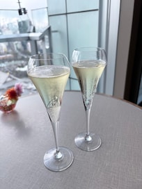 ラウンジのドリンクサービス