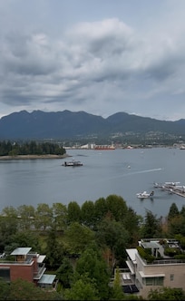 Blick vom Zimmer mit teilweisen Hafenblick