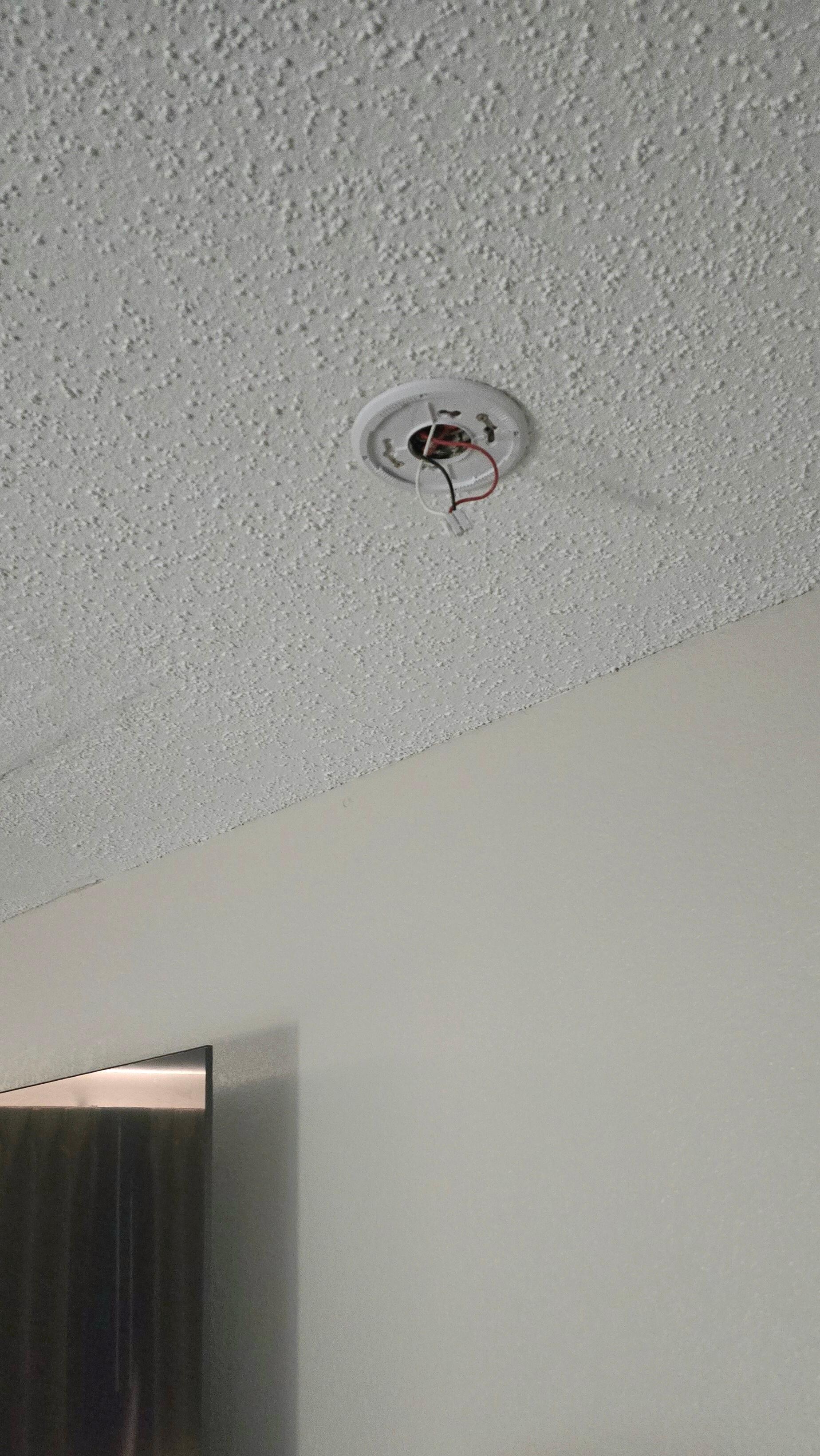 Appears that replacing the missing fire detector isn't a priority.