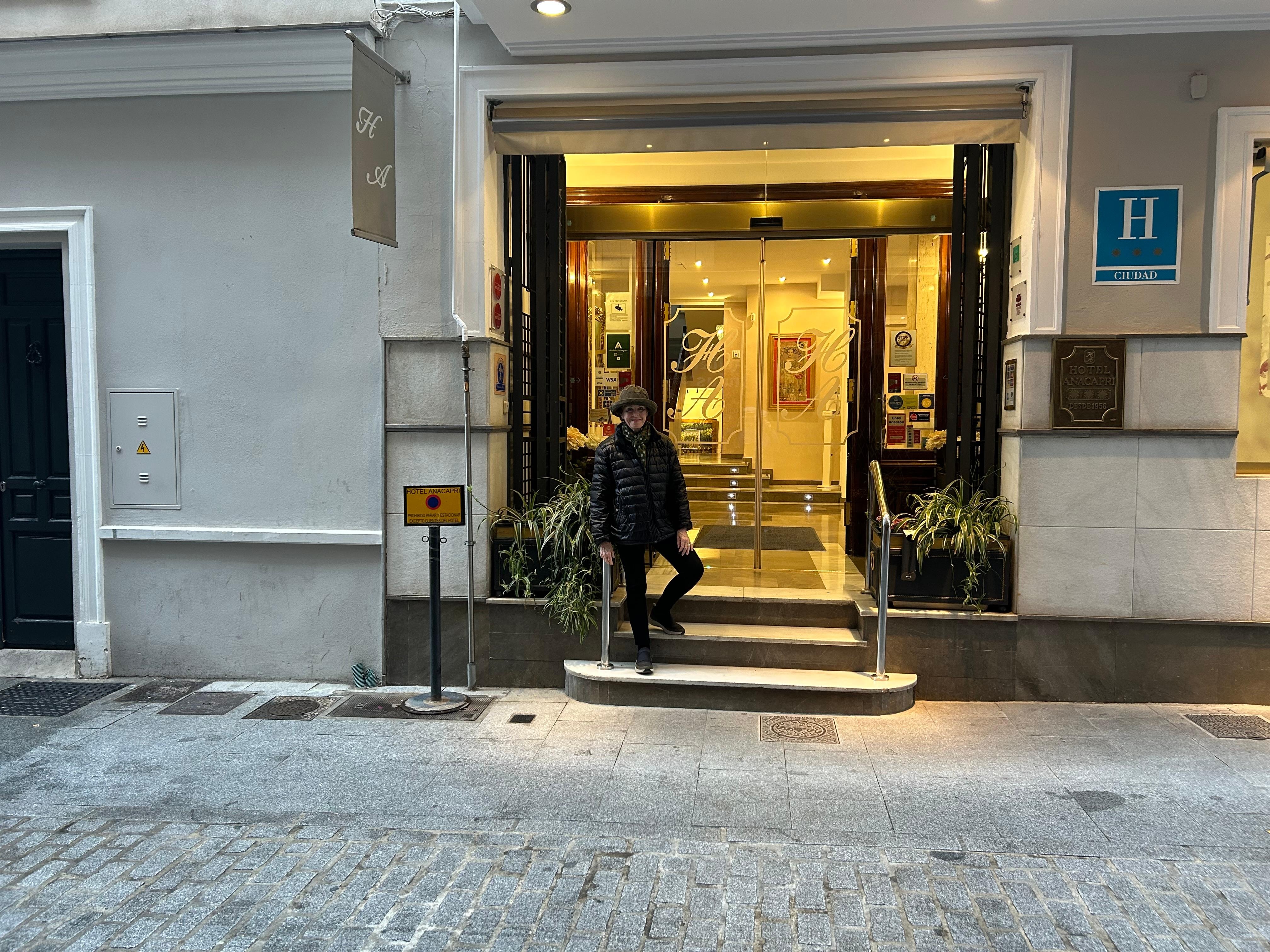 My friend Ginny at the hotel entrance. 