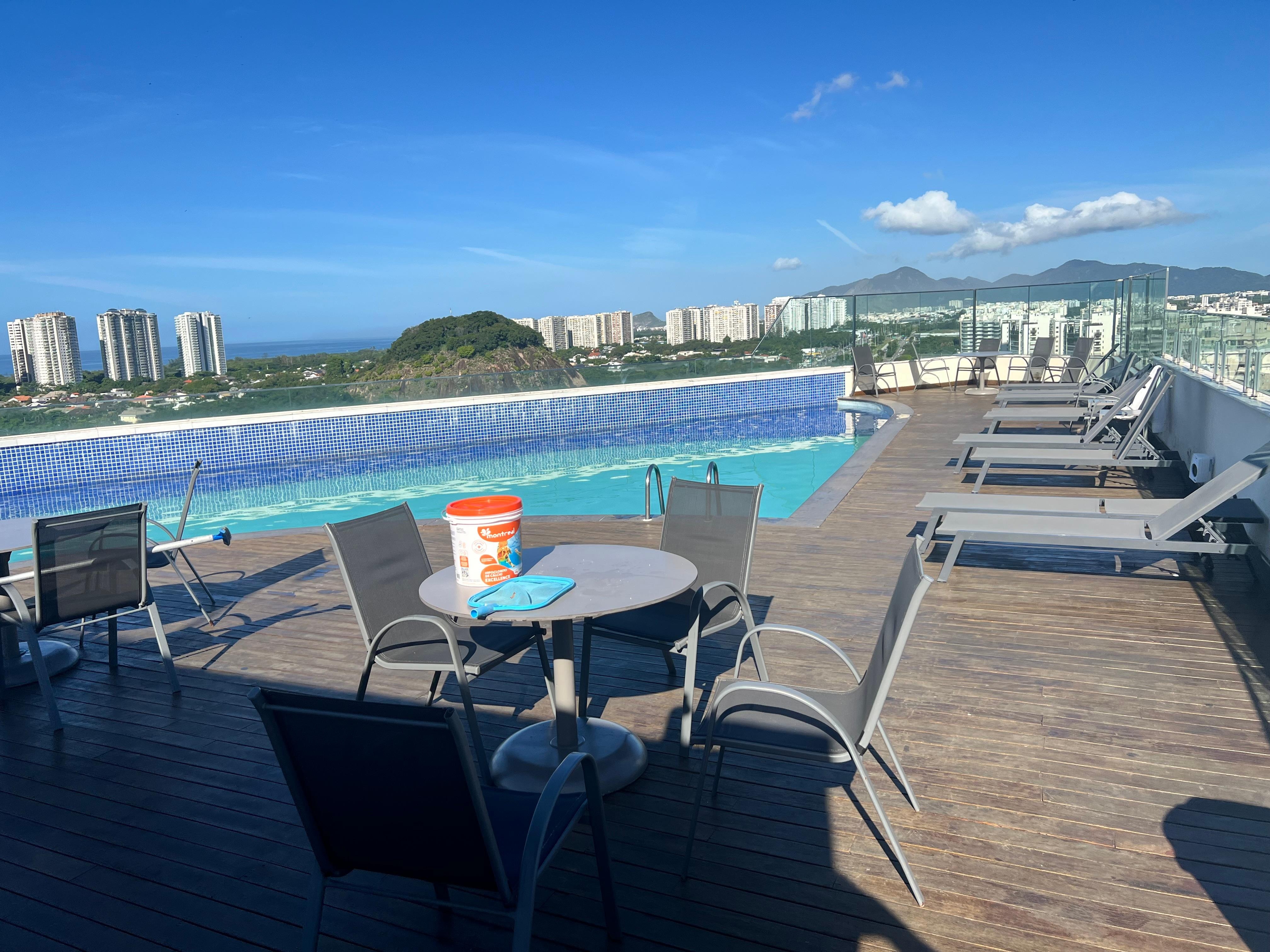 Foto da piscina. Que vista!!