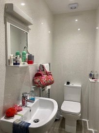 Ensuite
