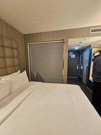 Was not aware that the bathrooms had glass see thru walls around. That was a bit of a shock. Luckily there is a pull down curtain on the outside for privacy..