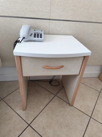 Table de chevet