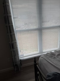 Blinds didn’t close any further