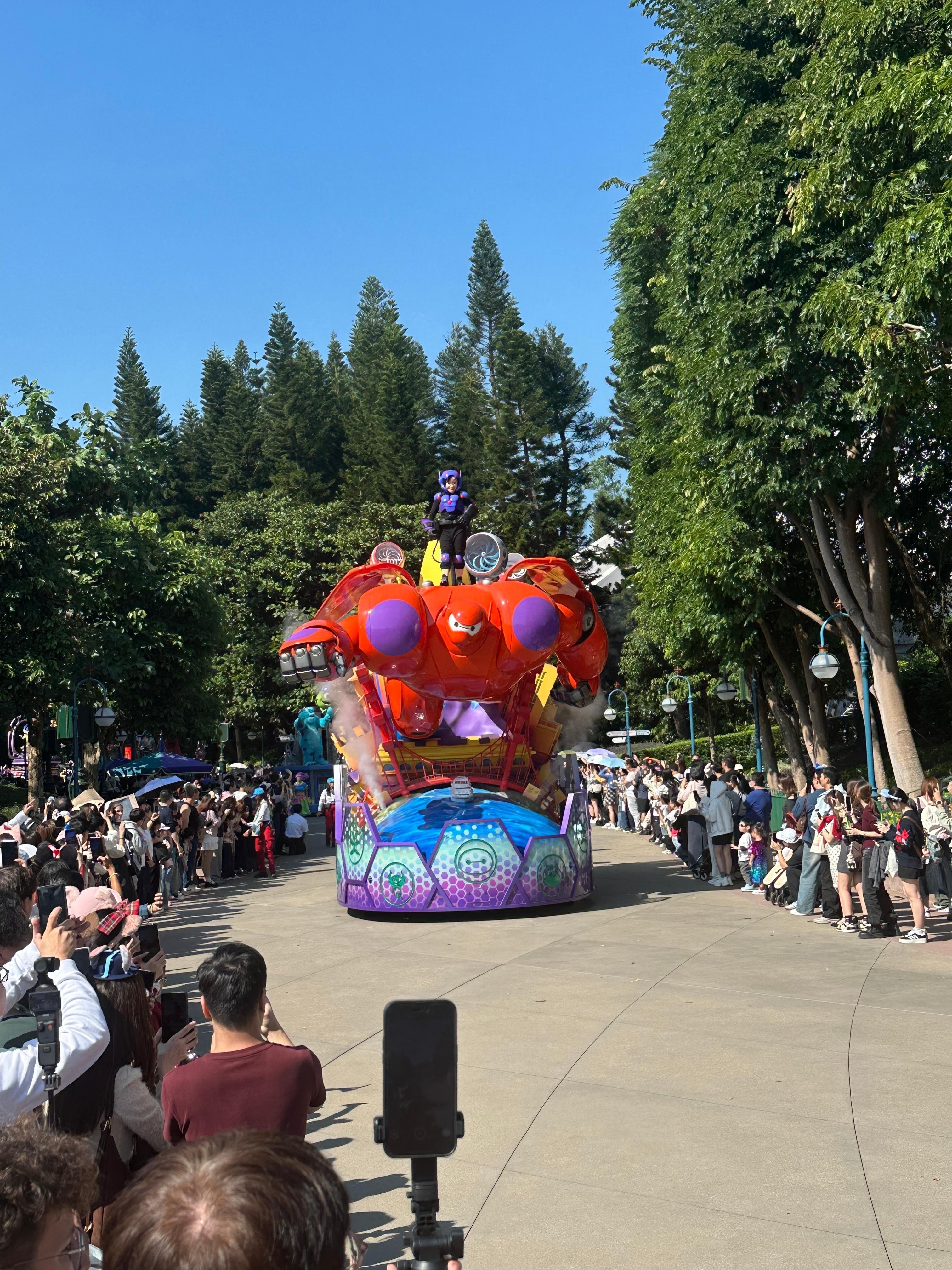 Disney parade 