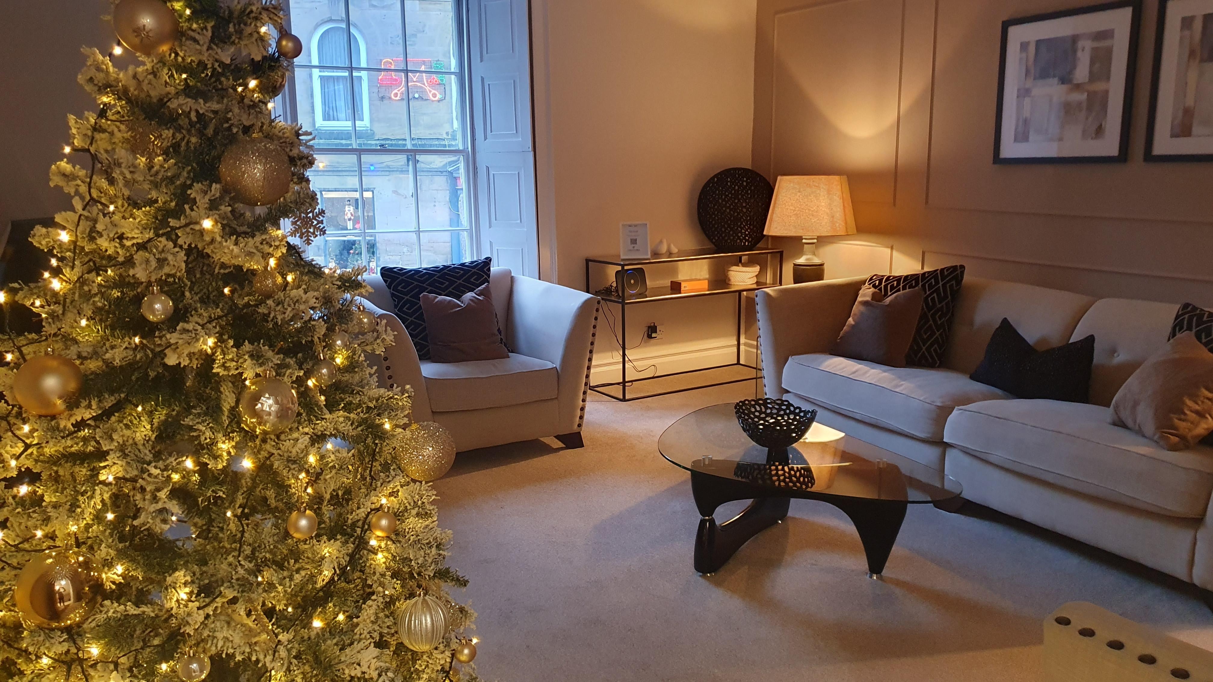 The lounge is excellent.  Large and modern.