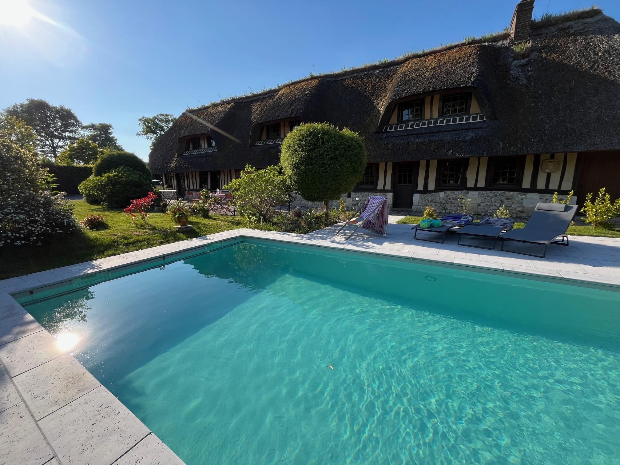 piscine et extérieur