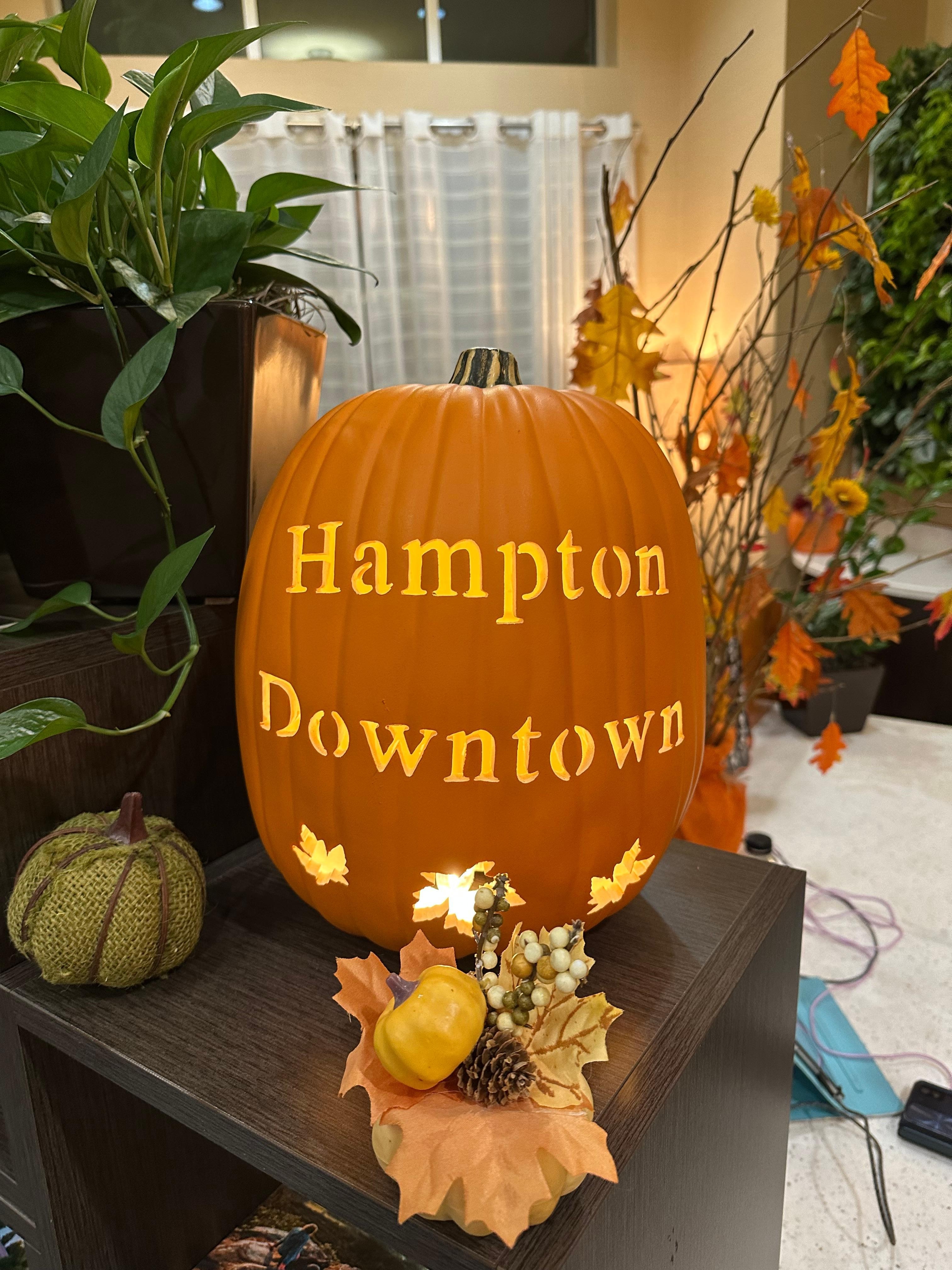 The entire front lobby area was nicely decorated all ready for Halloween, enjoyed walking thru every time 