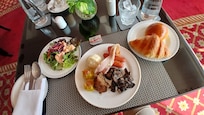 朝食