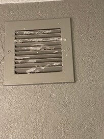 Air conditioning vent