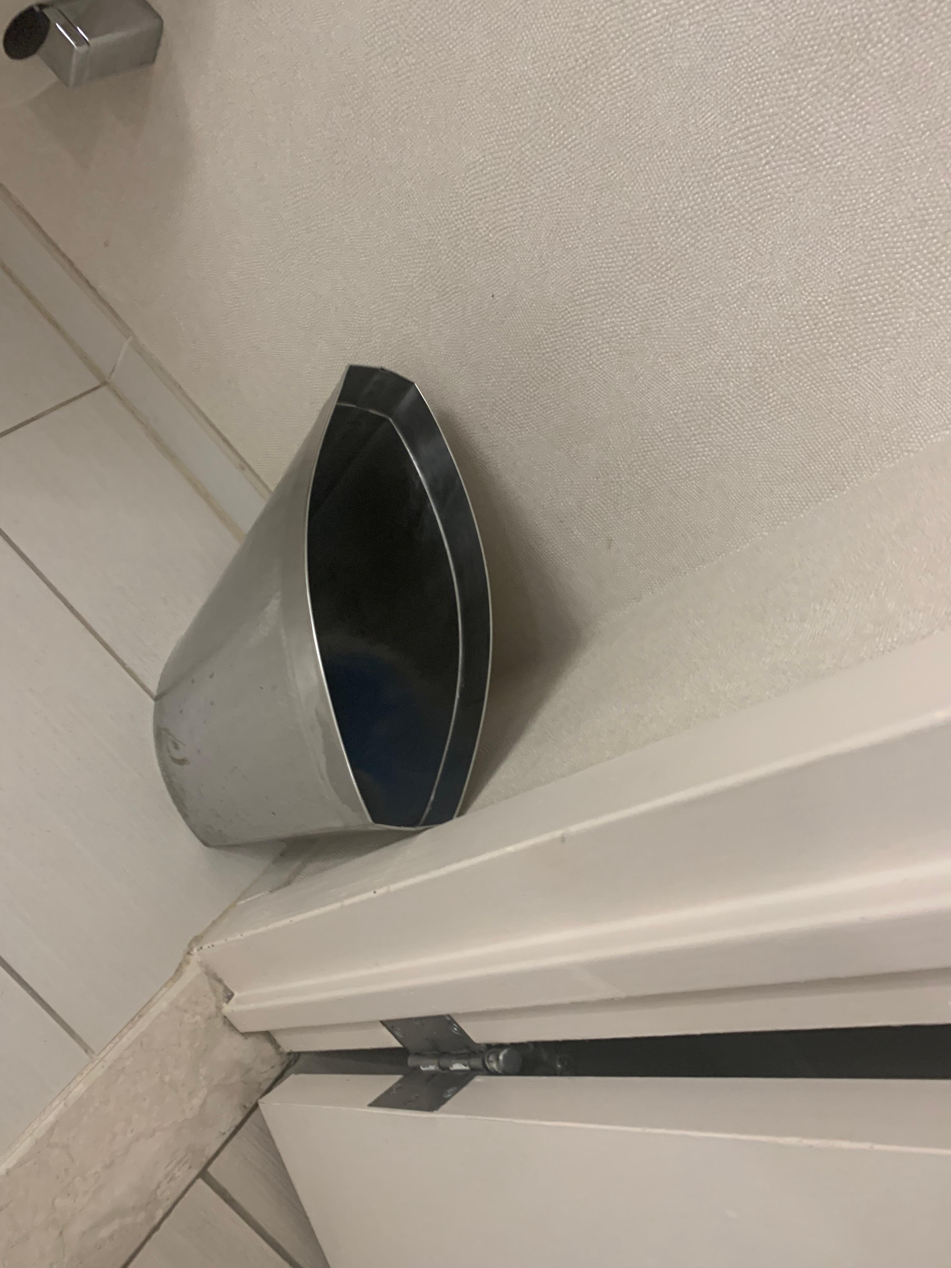 No trash bags in cans