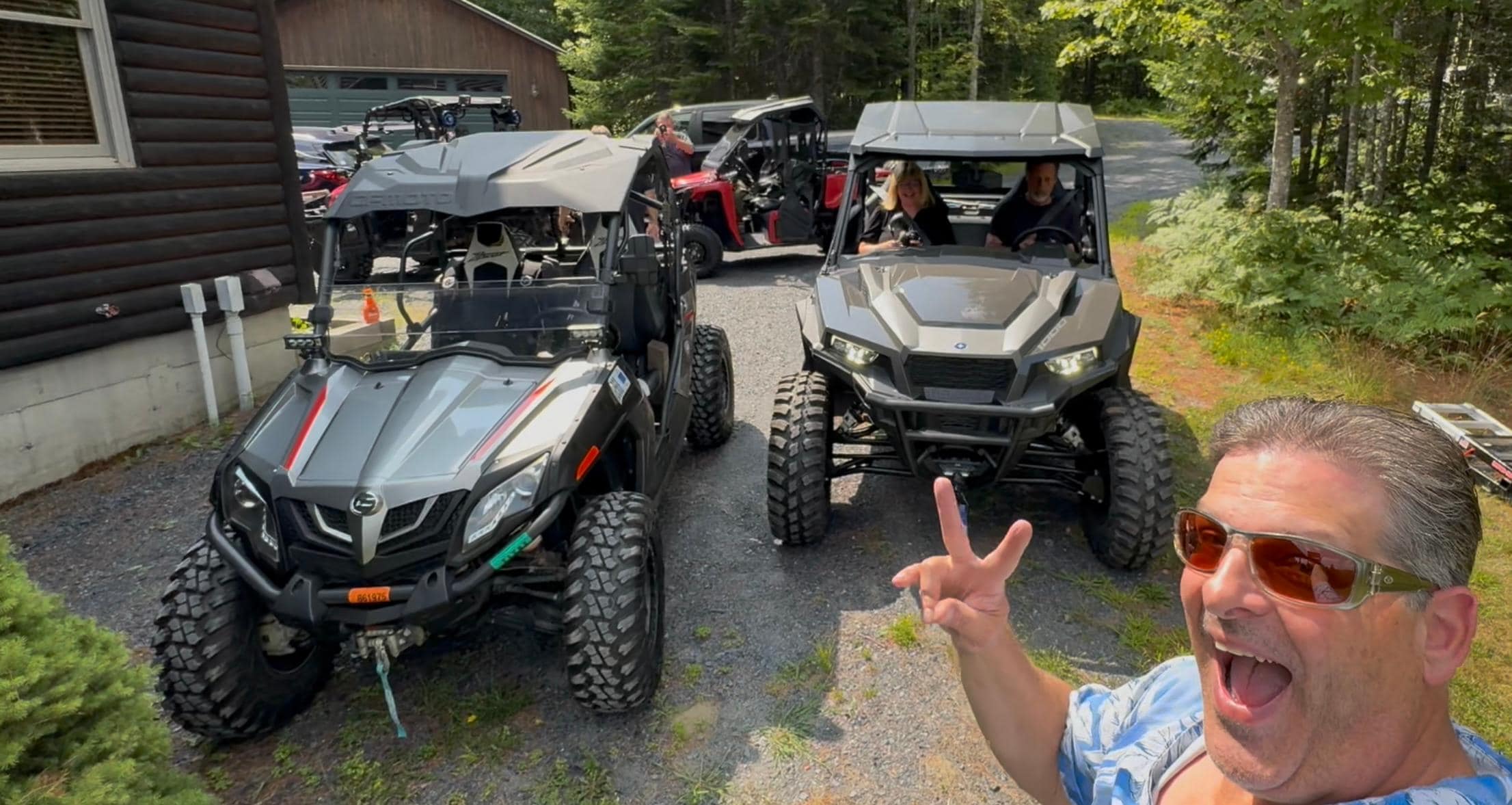 Plenty of room for 4 pickup trucks, two with trailers and one suv.