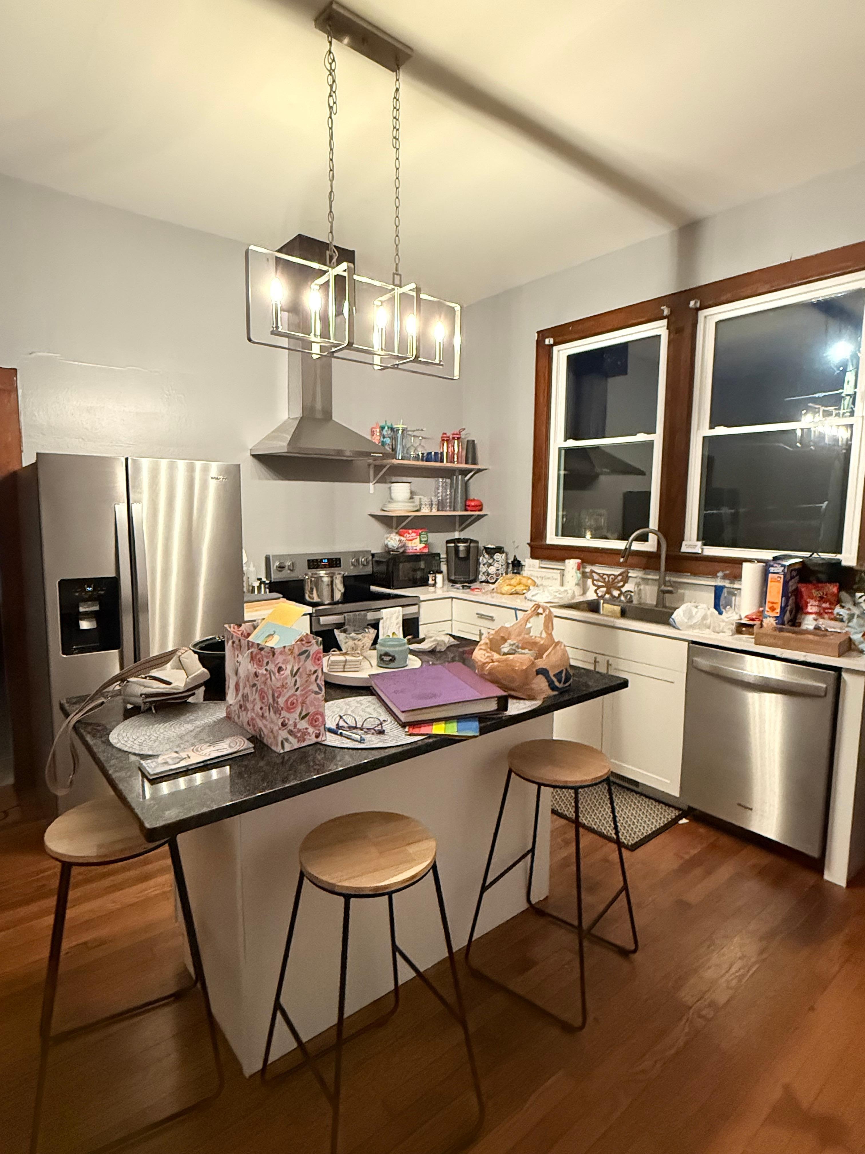 Beautiful and well stocked kitchen. 