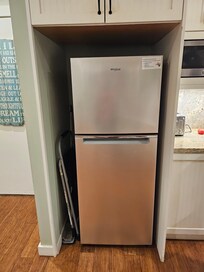 The very small refrigerator that we couldn't fit all of our cold grocery items in. It's also substantially smaller than the refrigerator shown in the property details on VRBO. Manager told me that's all the owner would authorize when the other quit.