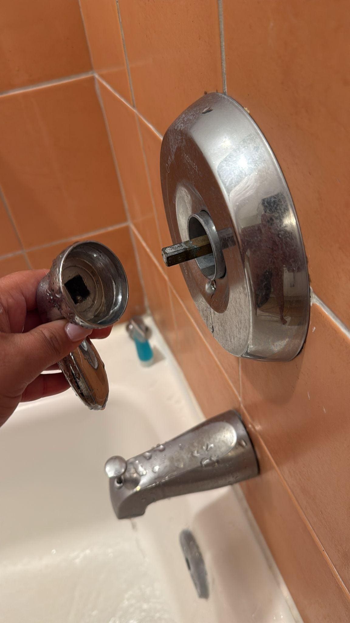 Se rompió cuando al solamente girar 