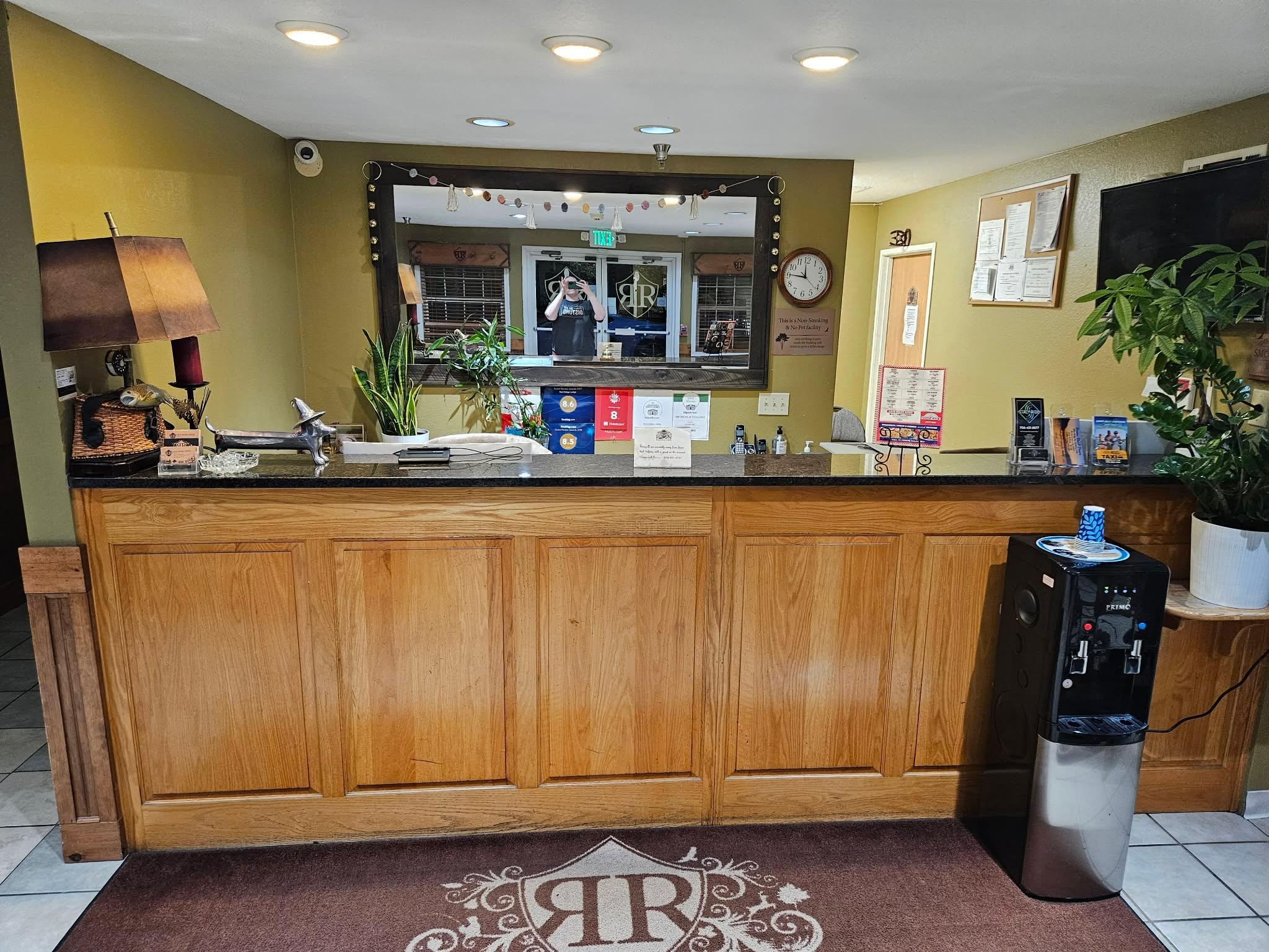 No one to be found for check in and called number with no answer