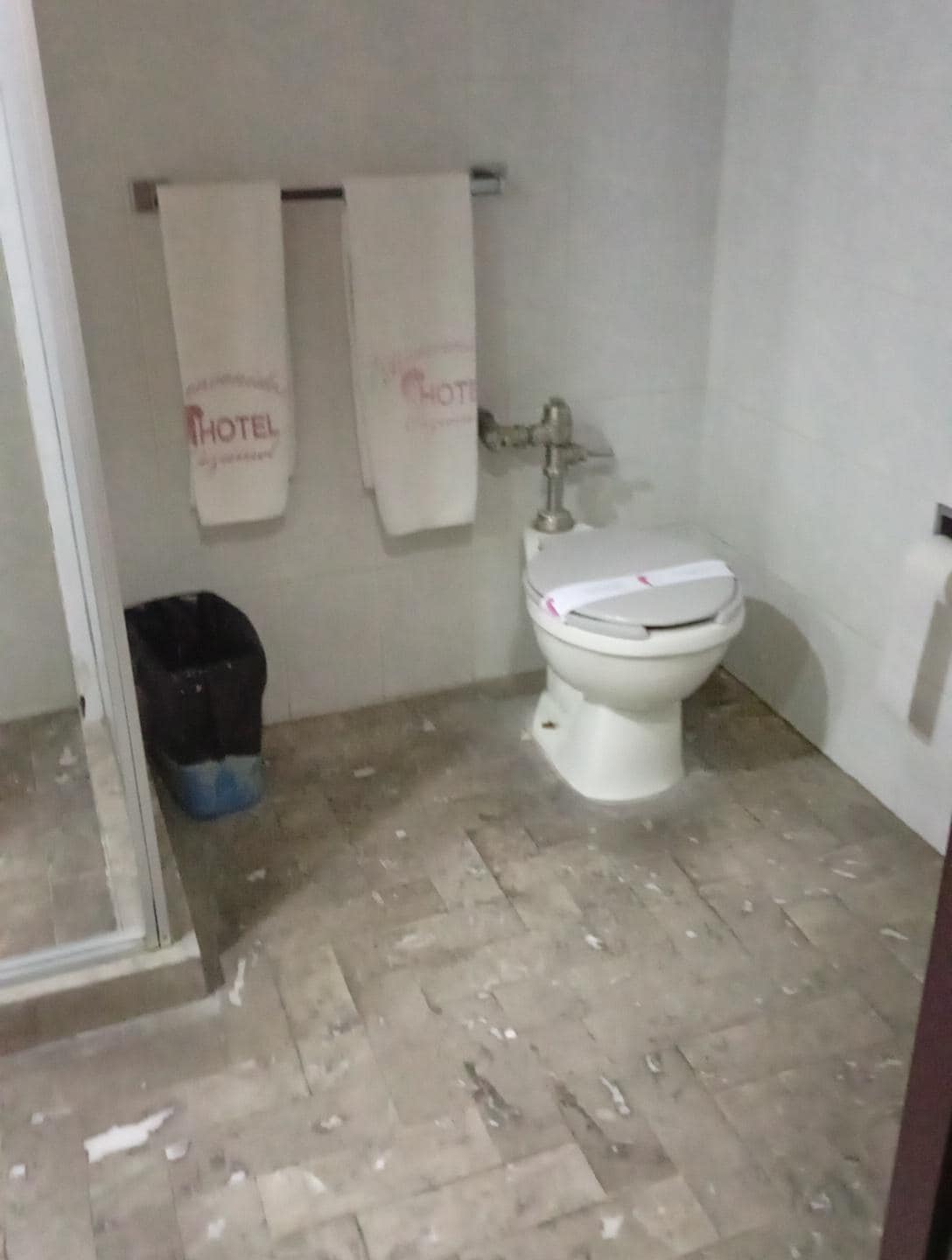 El baño super limpio