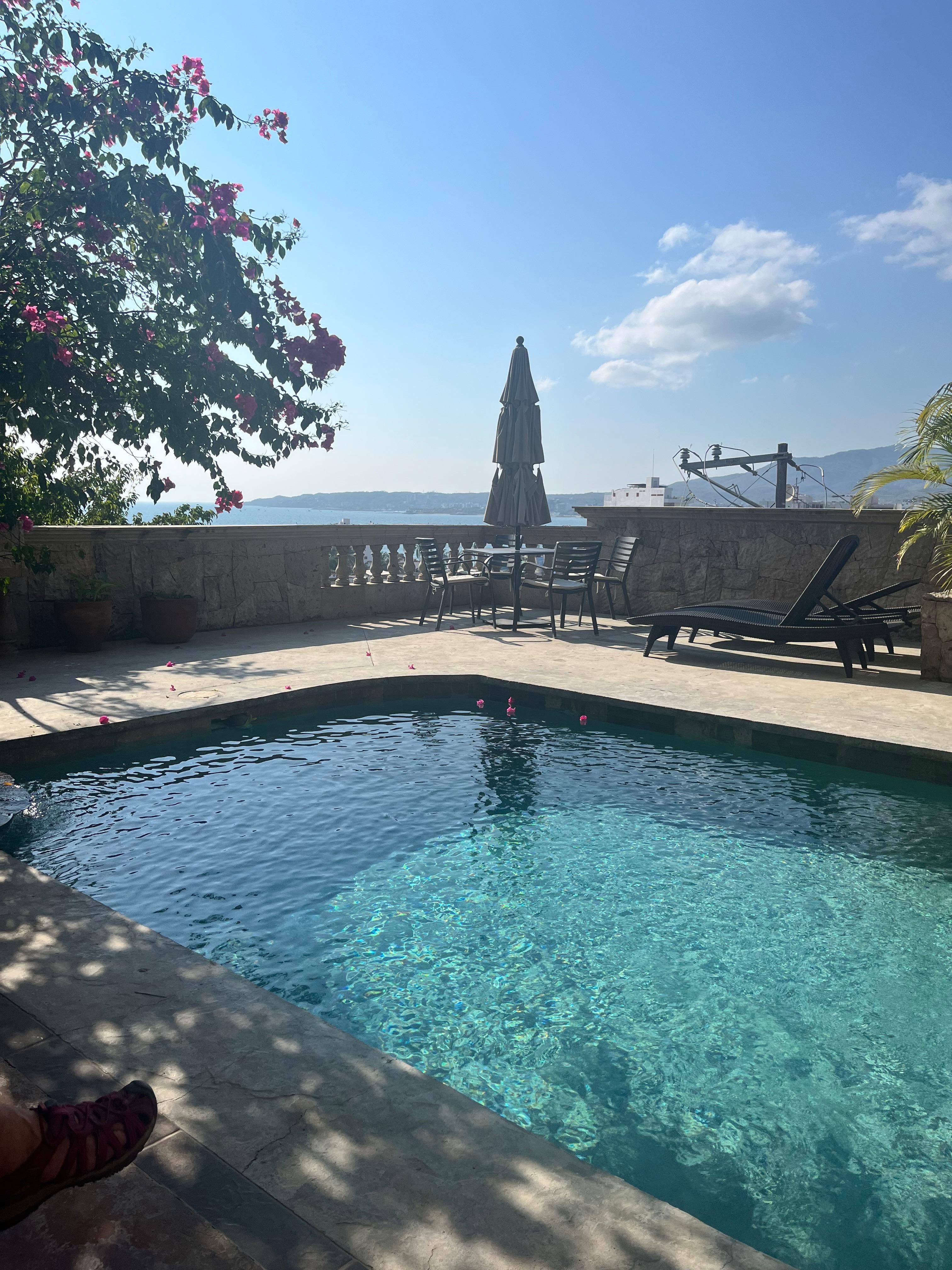 Lovely clean and private pool