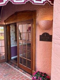 Entrance to second building. Downside is you have to go to a different building just to get ice. Not great at night.