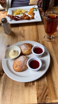 Best scones ever!!! Fresh as can be 😍