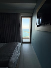 TV and door to the balcony