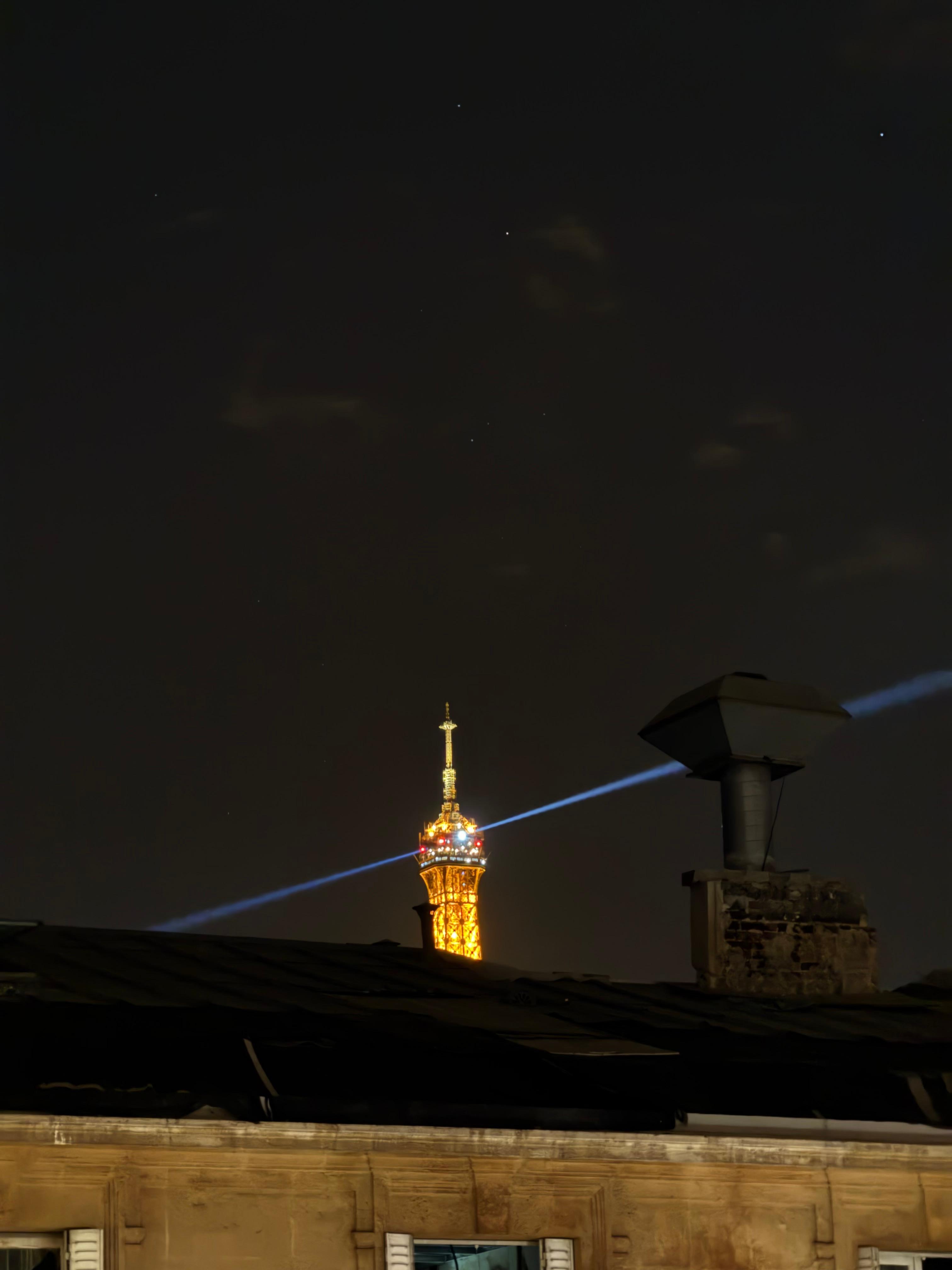 We was on third floor and we could see the Eiffel Tower 