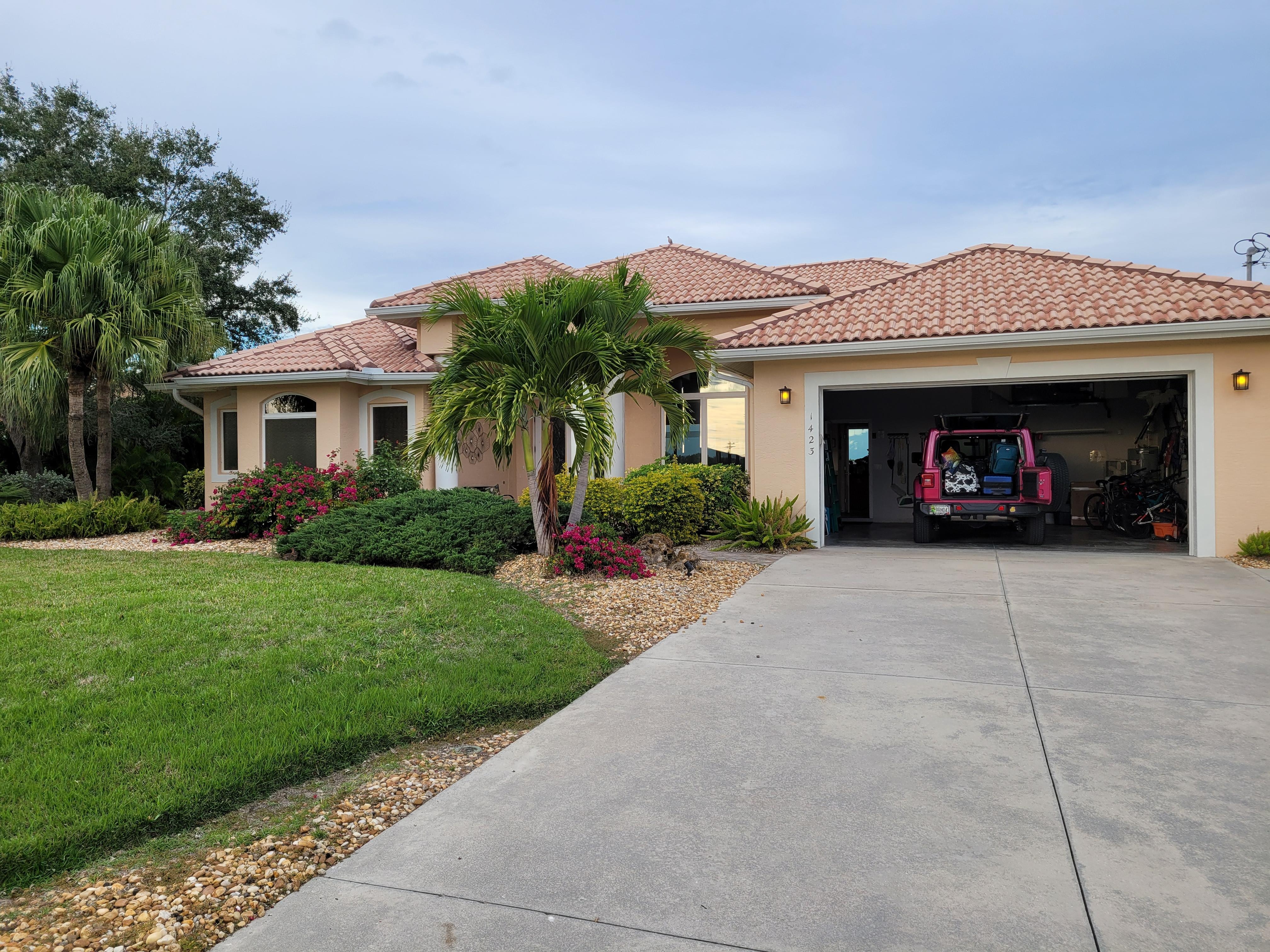 The front of the home the day that we left.