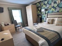 Very comfortable bed, good sized room