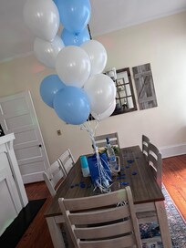 This was the living room and there setup was amazing her favorite color is blue