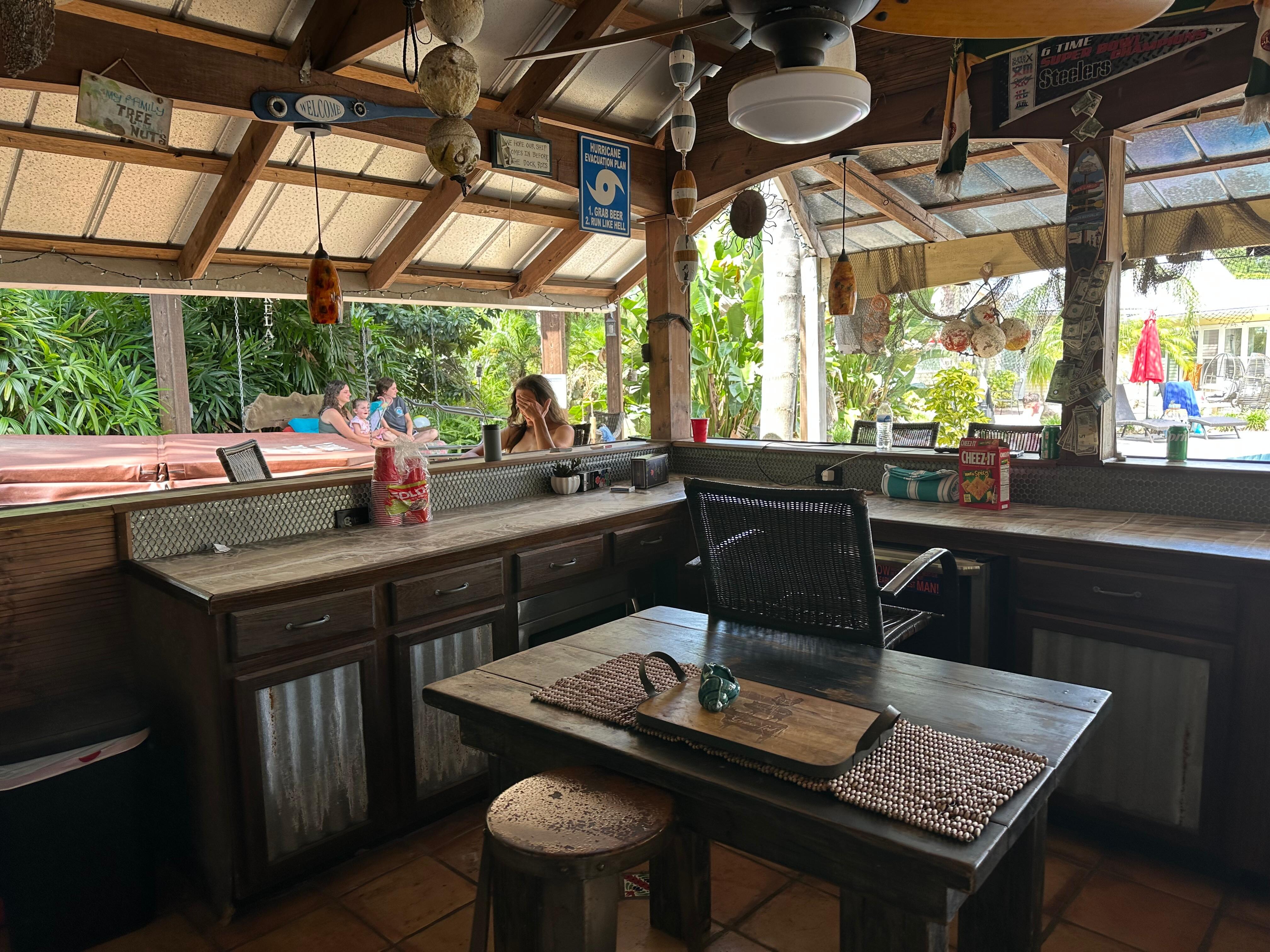 Outdoor bar/kitchen