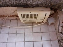 Hotte dans la cuisine !!! Branchement douteux.