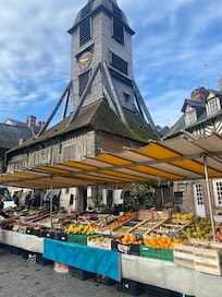 Saturday market
