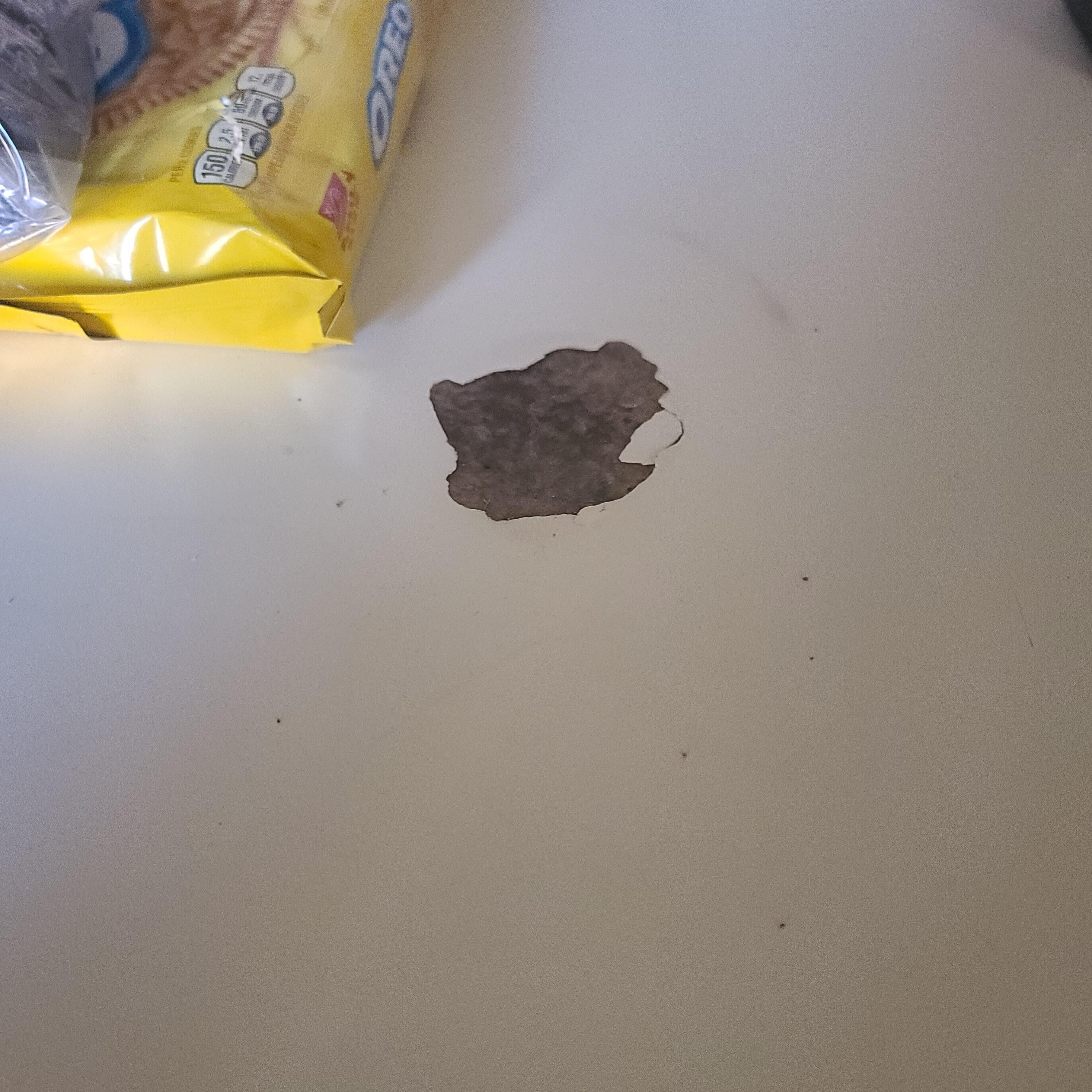 Kitchen countertop in bad condition