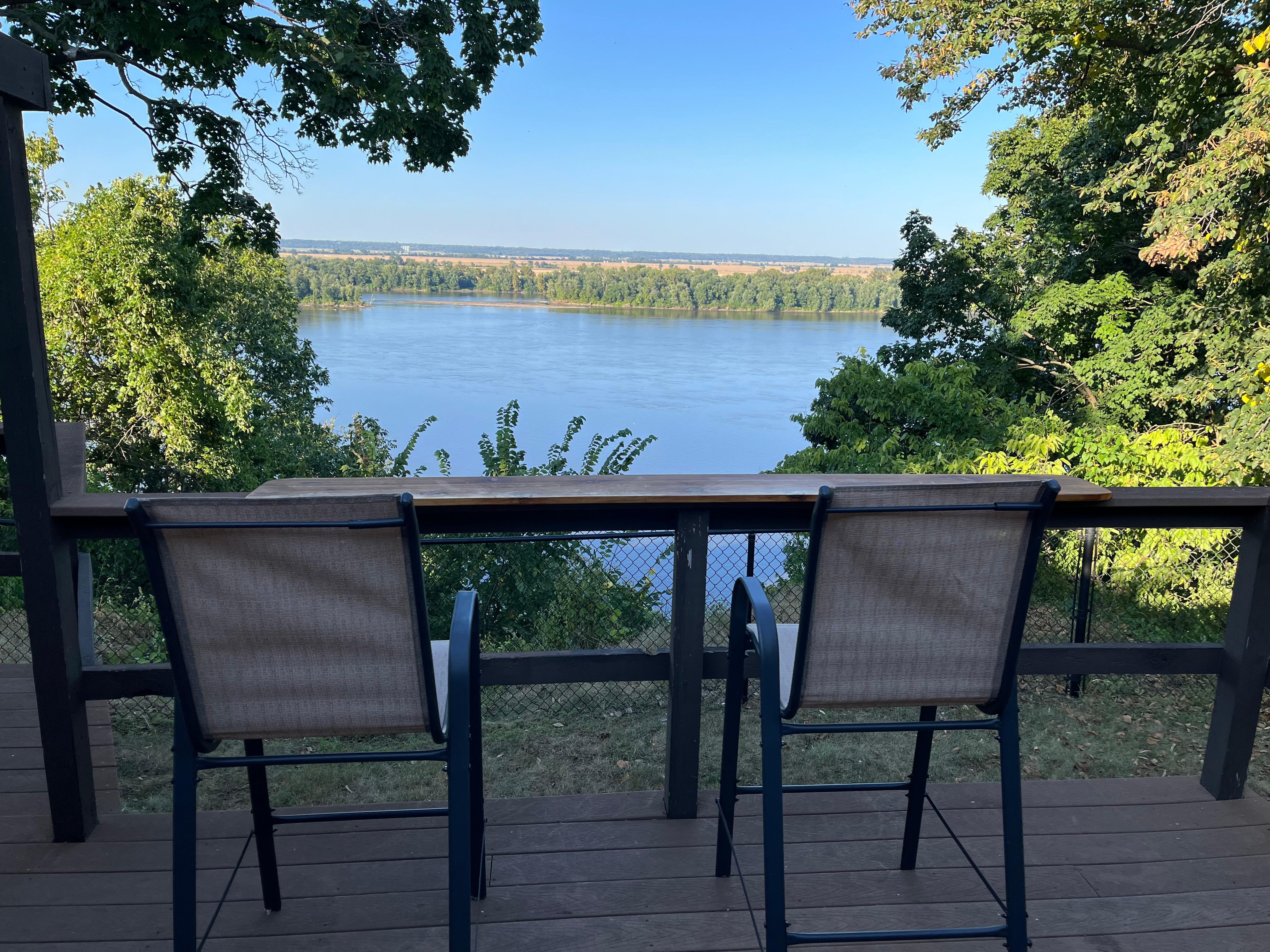 Wonderful spot for morning coffee and an evening cocktail .