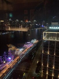 部屋からの眺め(夜)