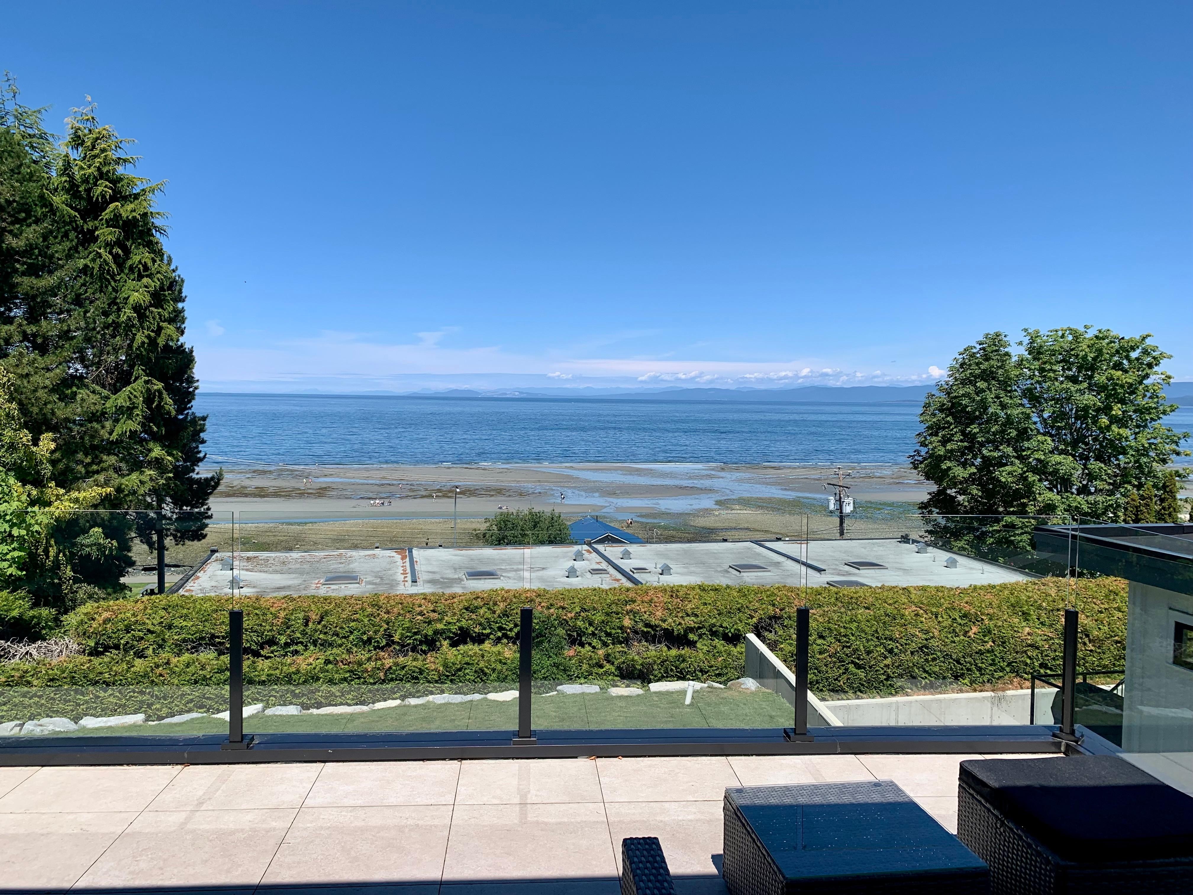 I mean really! Spectacular deck