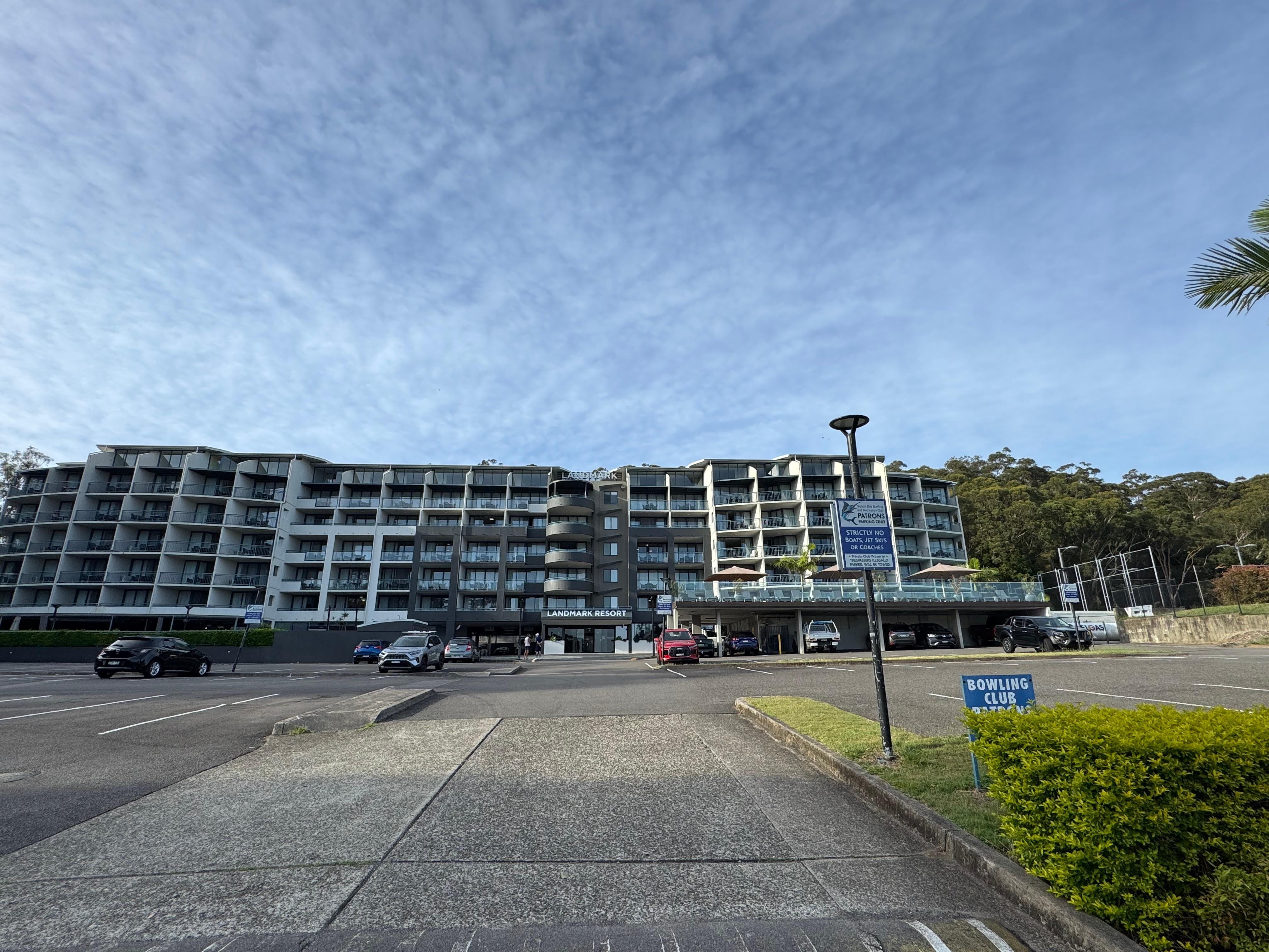 Commands the top of the hill, but still handy to restaurants and shops! 