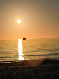 We could see the sunset from one balcony âŠ