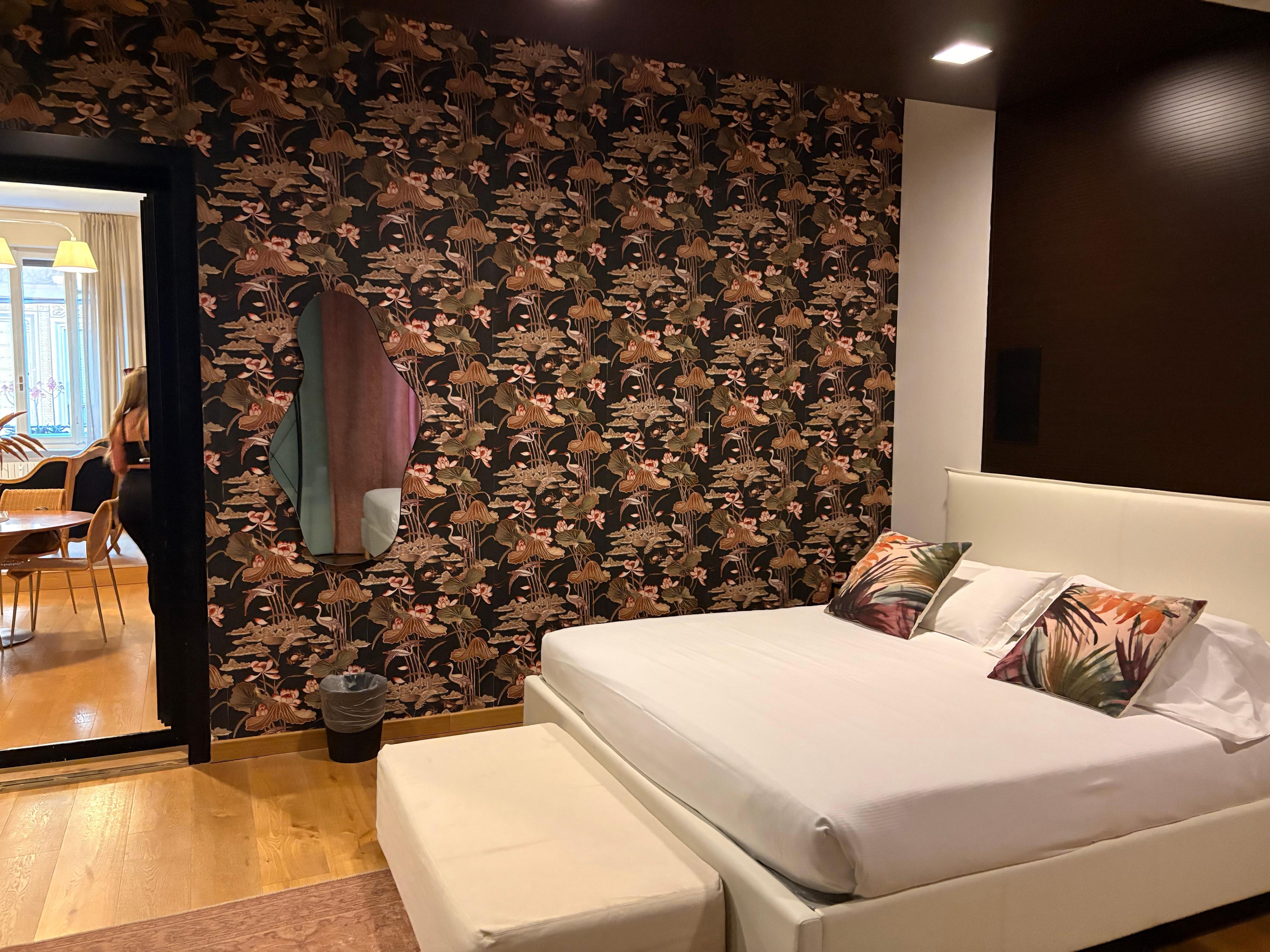 Bedroom with 2 double beds 