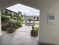 Entrada a la alberca