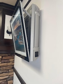 Loud ac blowing on you .