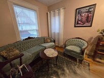 The sweet little vintage sitting area right outside my room 😍😍