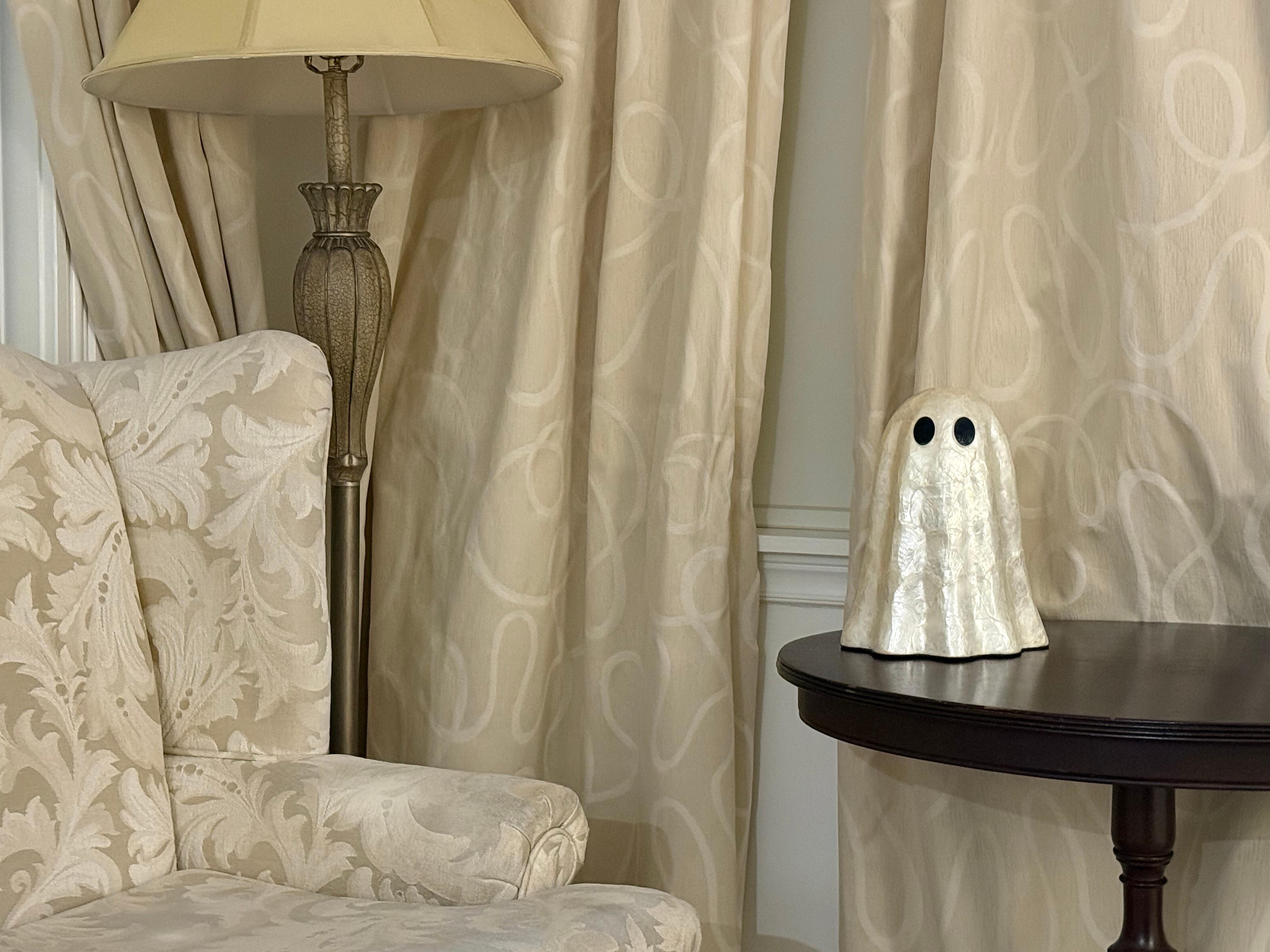 The score was lovely (the ghost I bought at a nearby shop and it hilariously matched our room).