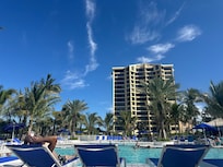 Main pool, where we spent most of our time!!!